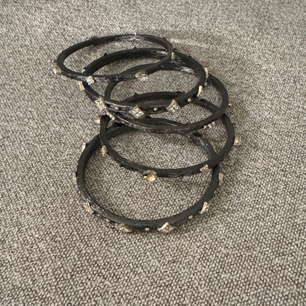 Black and Gold Studded Bangles